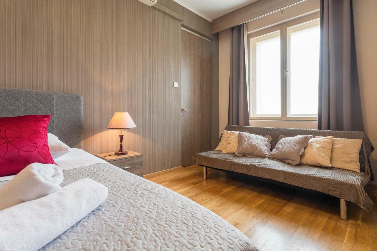 Golden Split Rooms Luaran gambar