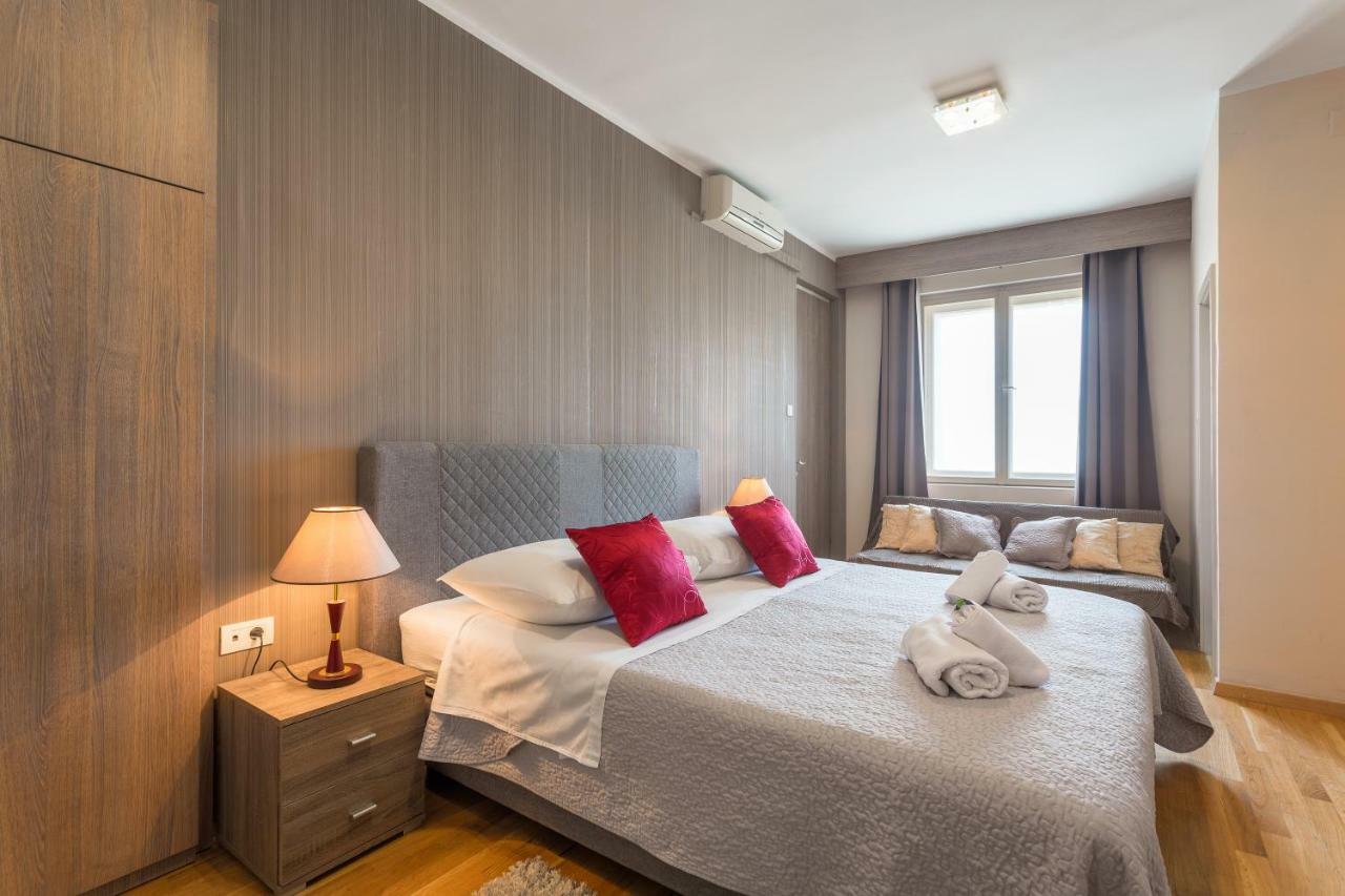 Golden Split Rooms Luaran gambar